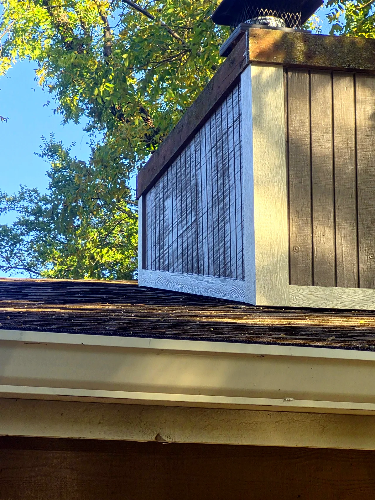 Crisp Trim Lines at Roofline — After — Grand Lake, OK