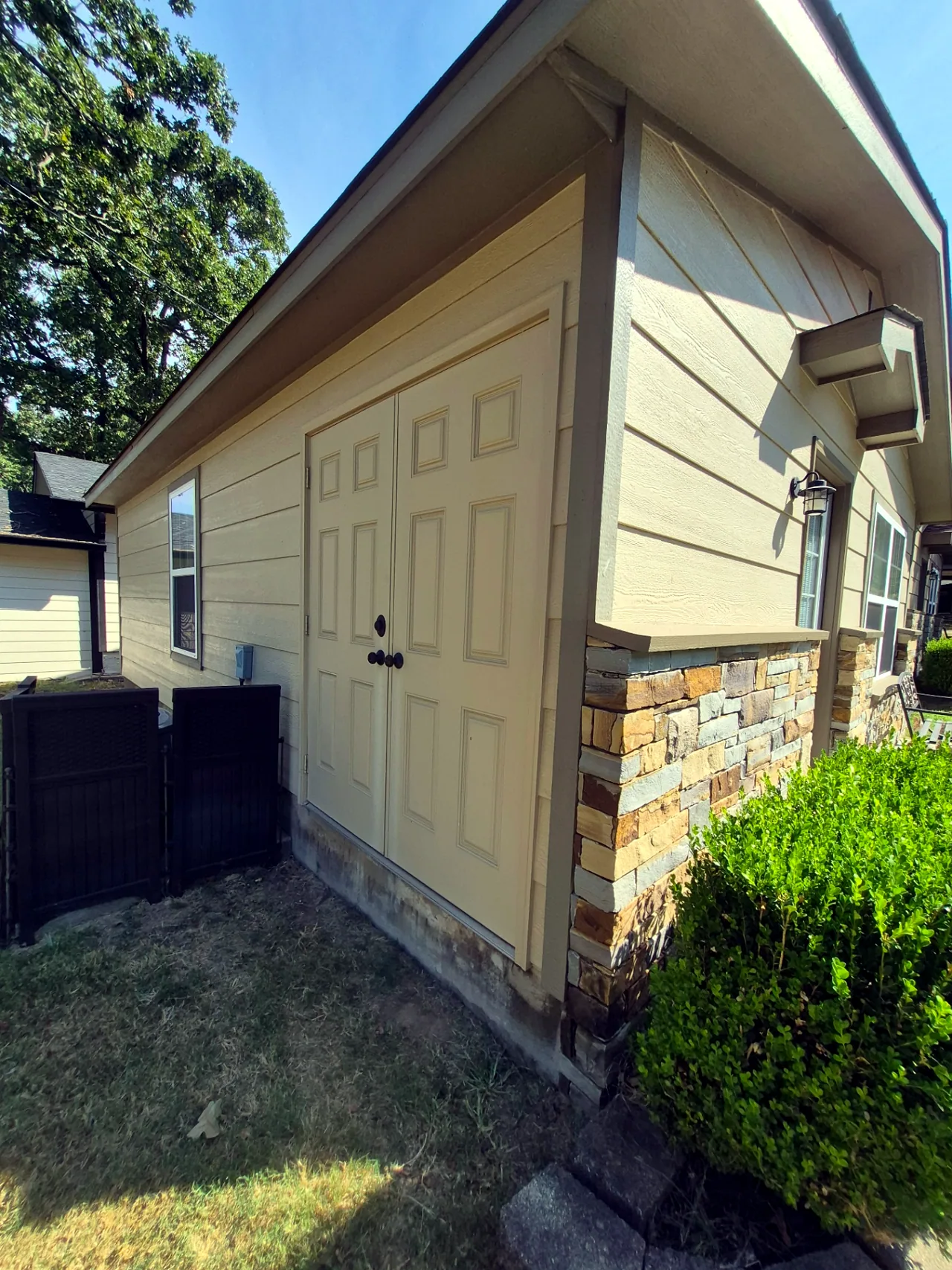 Storage Doors & Corner Trim Painted — After — Grand Lake, OK